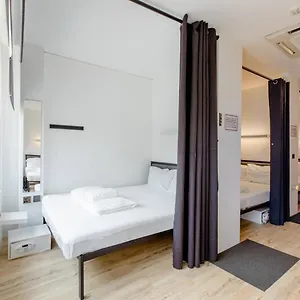  Hostel Radzone