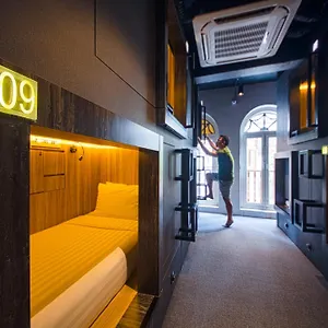 2* Hotel kapsułowy Cube Boutique Capsule At Chinatown
